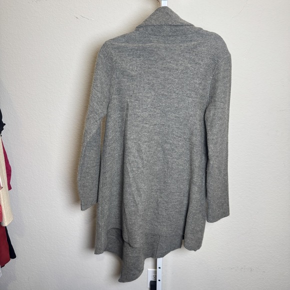Garnet Hill Sweater Womens 6 Gray Wool Shawl Collar Wrap Cardigan‎ Coat - Picture 4 of 11